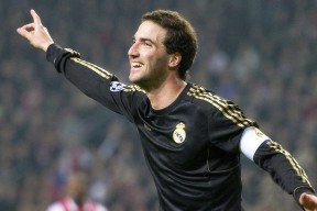 开云体育链接-MVP榜第五！詹皇绝杀者成NBA最大奇迹，岂止1亿合同，他真值3个亿，詹皇最后时刻收比赛